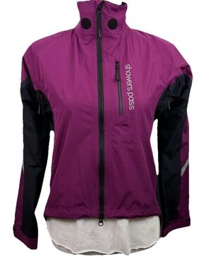 Showers Pass | Berry Black Zip Vented Cycling Jacket